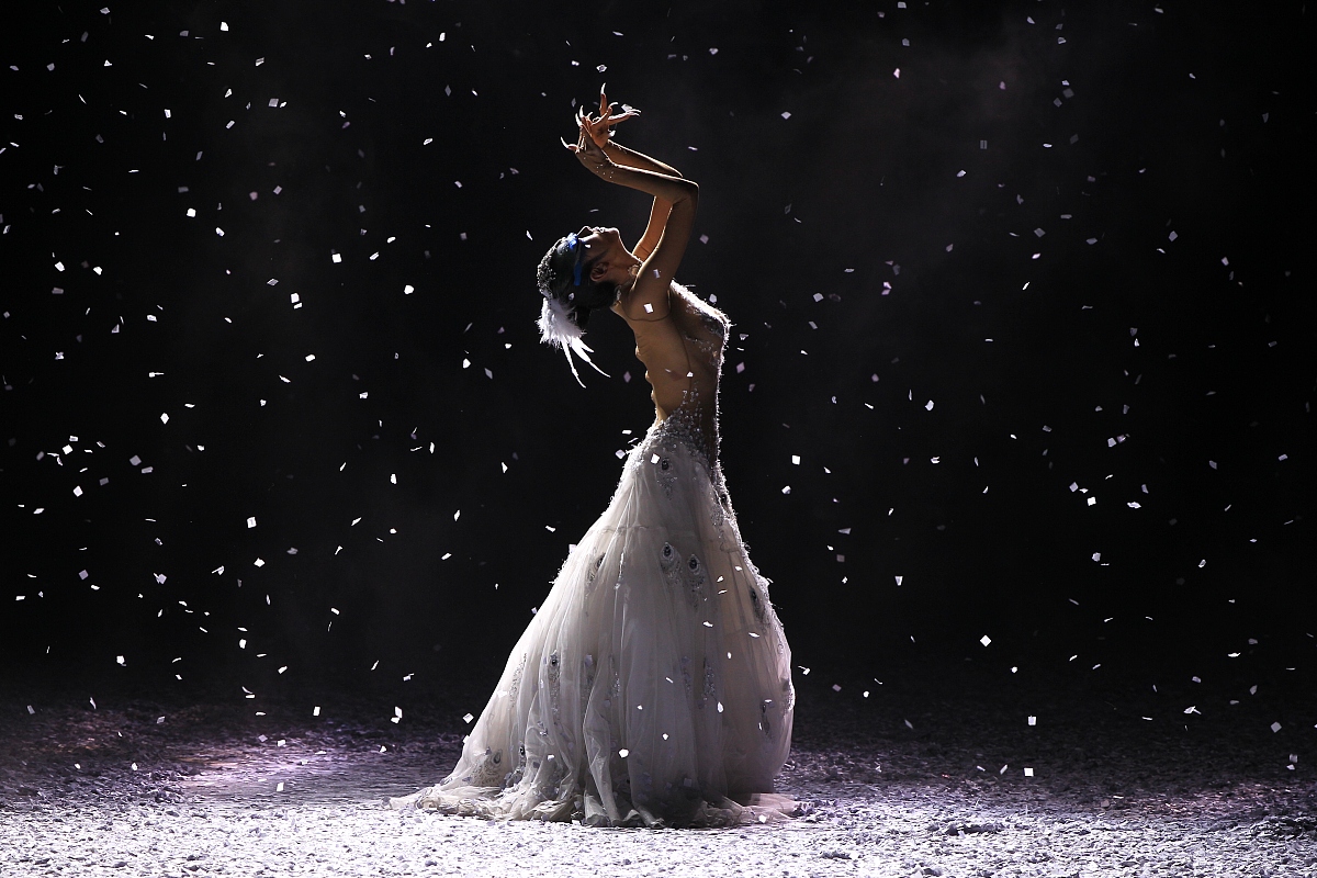 舞蹈《第一课》的舞蹈串词