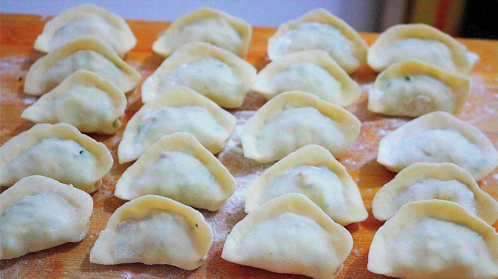 做‘韭菜馅’饺子,加上它做馅料,饺子鲜香美味不出水,真好吃