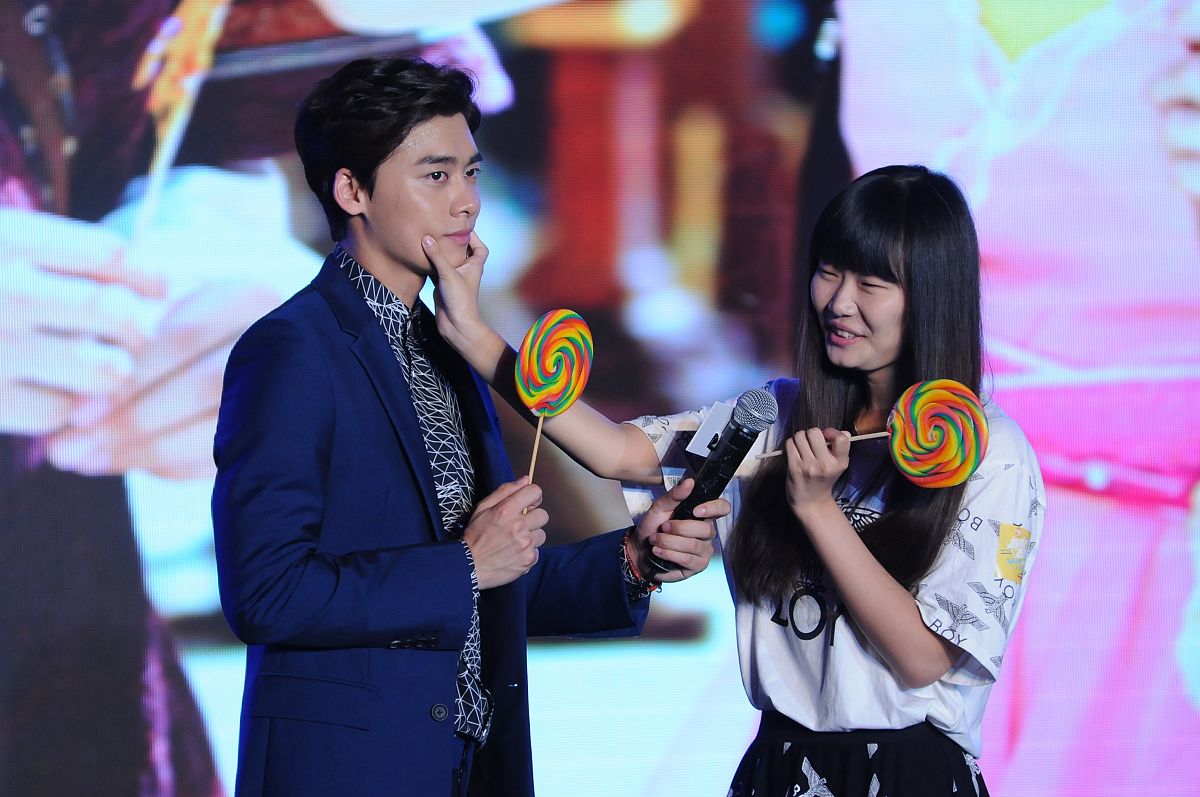 何姿莹和杨洋的组合名：朗朗上口，寓意深刻