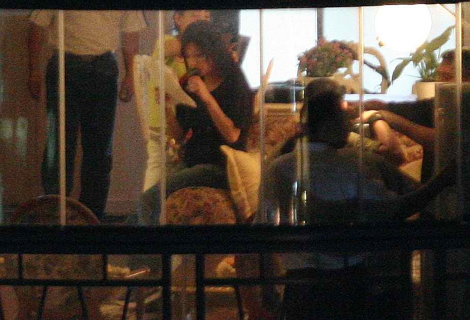 2006年6月22日,都市爱情剧《谢谢你曾经爱过我》在上海热拍.赵薇+++_+