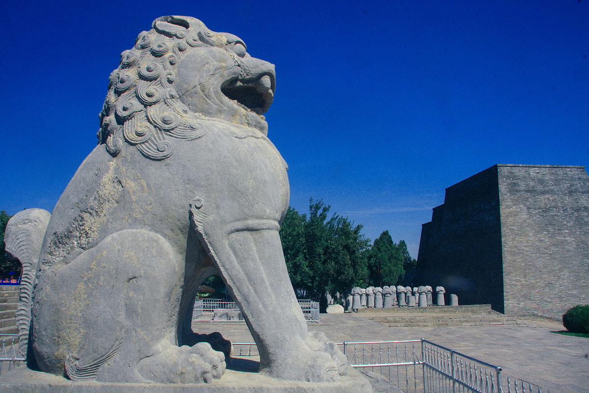 咸阳读中专学校后悔了好不好