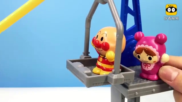 红豆面包超人baby超人出游超级飞侠小青金刚帮忙修索道