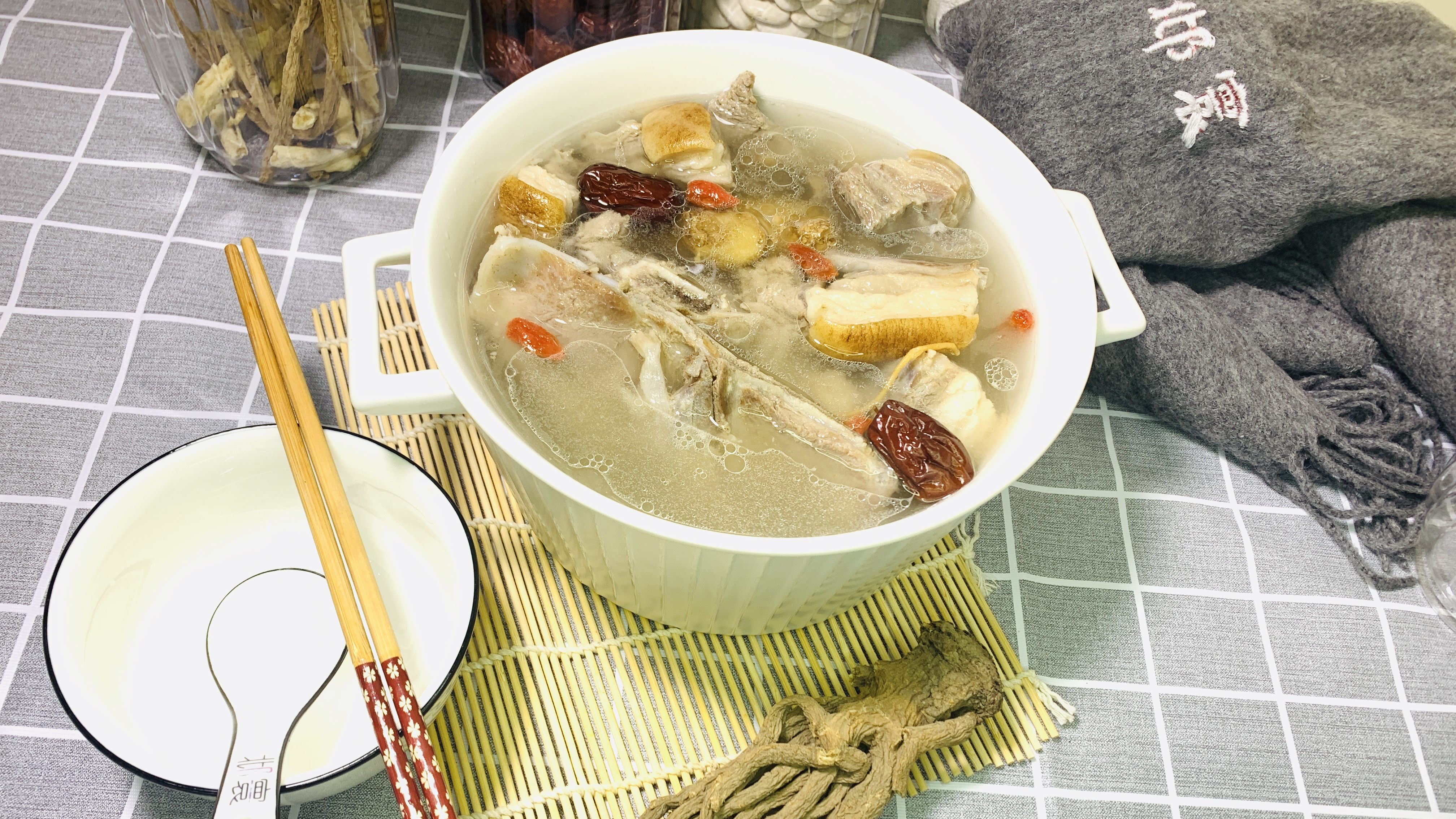 气血不足喝一碗当归羊肉汤