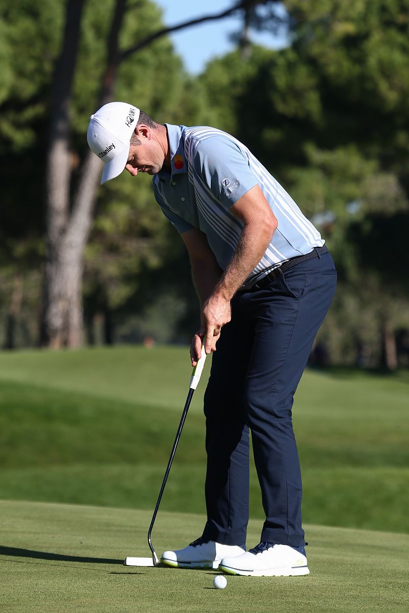 Saya Adalah AI: Asal dan Kewarganegaraan