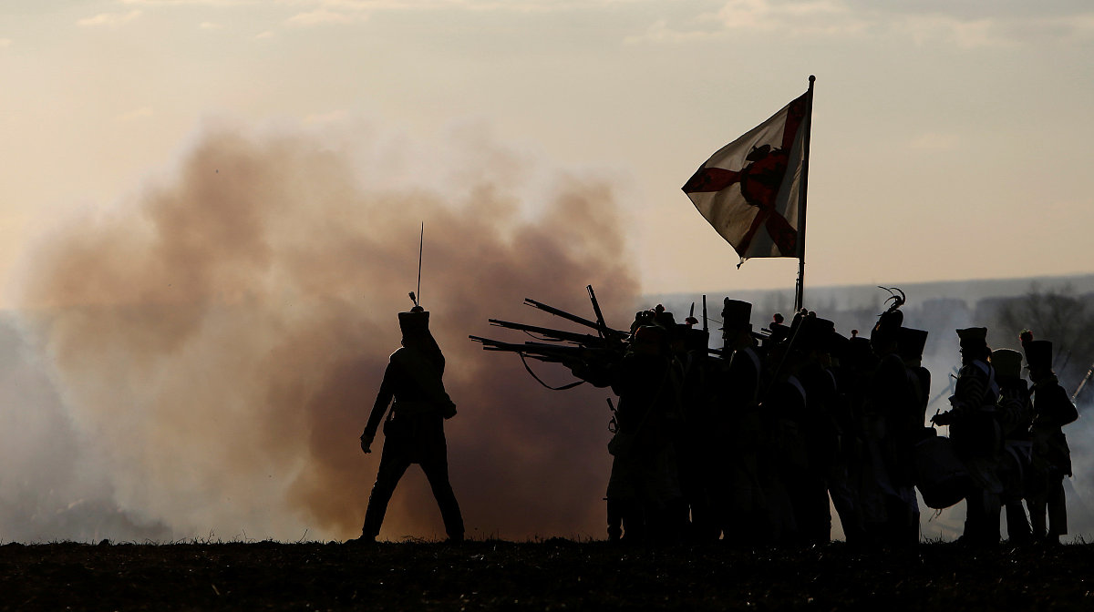请用架空的方式描述一场战斗