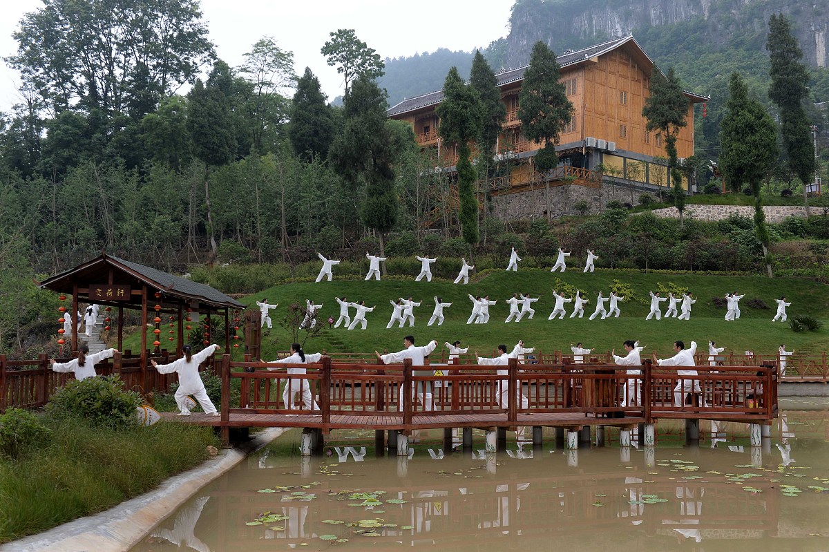 遵义女生读中专学校学什么专业好