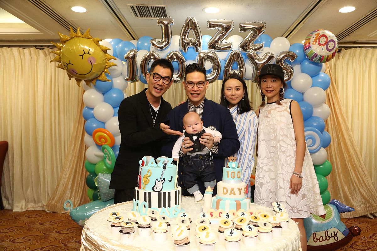 孩子百日宴正好和孩子爸爸生日是同一天我想写个文案发朋友圈内 字数限制在50以内