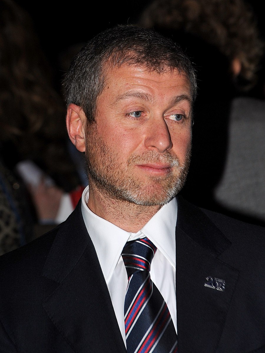 russian ambassador roman abramovich awaits the announcement+++_+