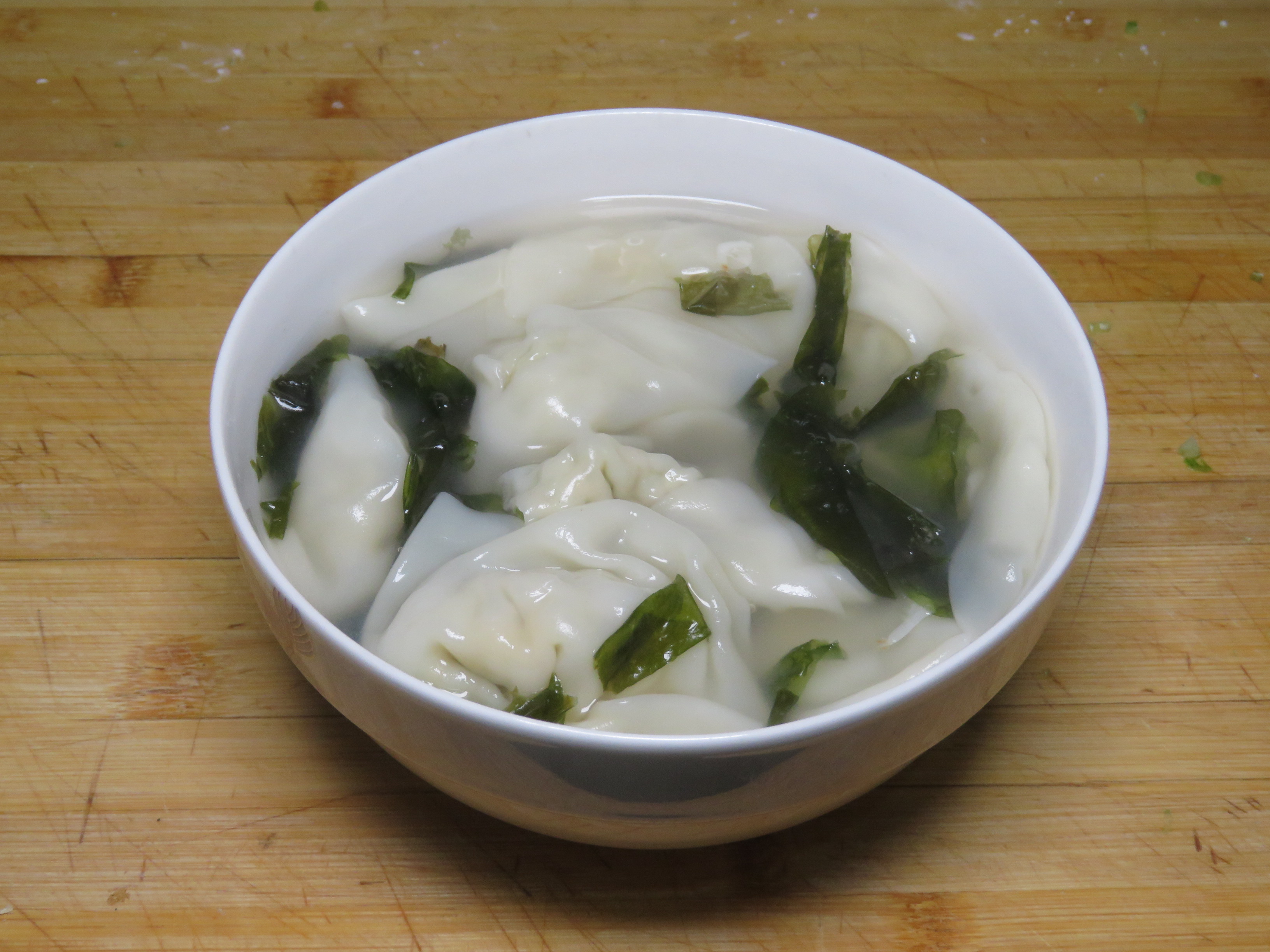 想吃馄饨不用买,教你在家调馅包馄饨,比饭店的都香