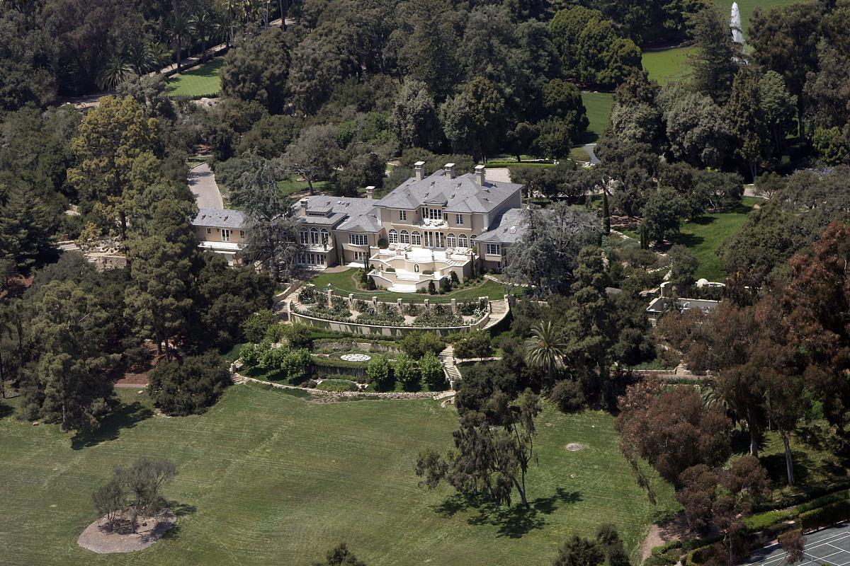 Latin to English Translation: A Detailed Look at a Roman Villa