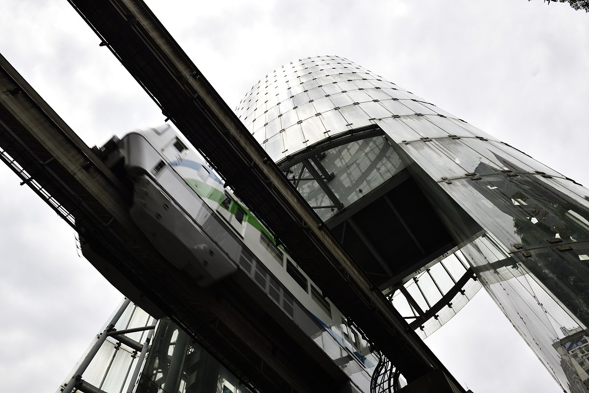 重庆轻轨专业学校：初中生选择的好去处