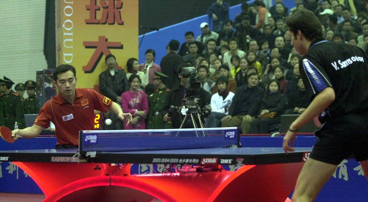 2004年12月15日晚上,2004世界对中国乒乓球对抗赛在湖南长沙进行了第