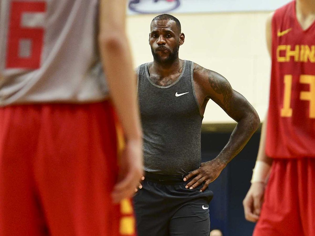 勒布朗詹姆斯拥有完美的身体吗？探讨篮球运动员的最佳身体素质