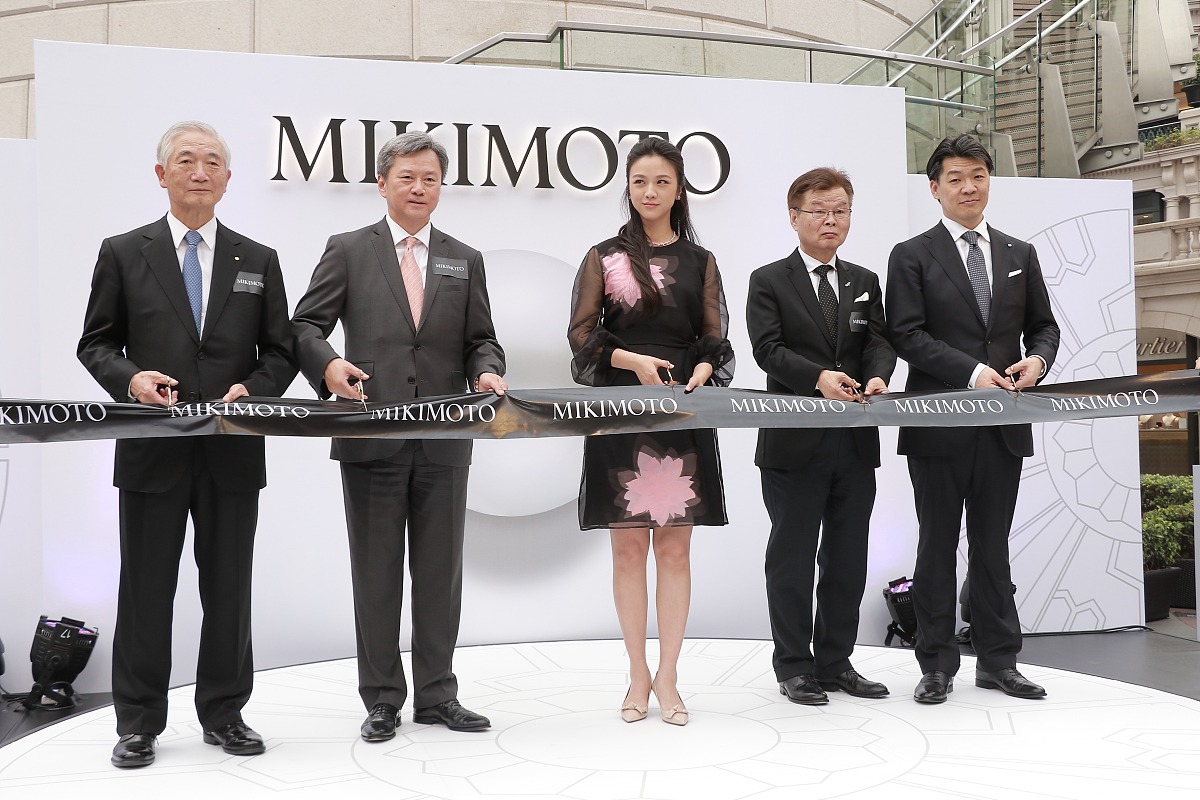 2016年4月7日,香港,汤唯亮相mikimoto品牌店开幕礼.***_***汤唯