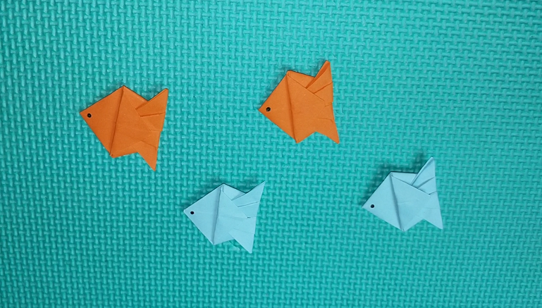 二分钟折纸教程,教你简单几步折出多彩小鱼儿