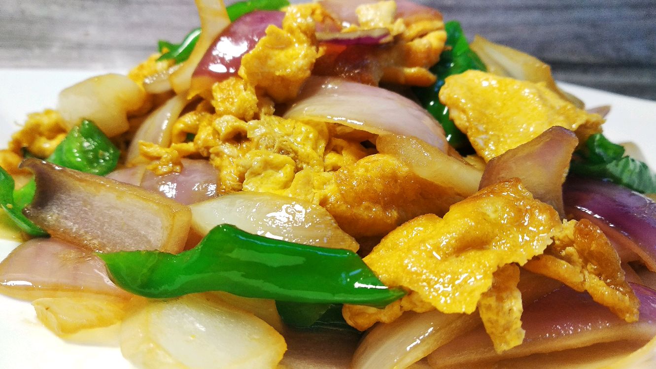洋葱炒鸡蛋最好吃的家常做法,鲜香开胃又下饭,比饭店做的还好吃