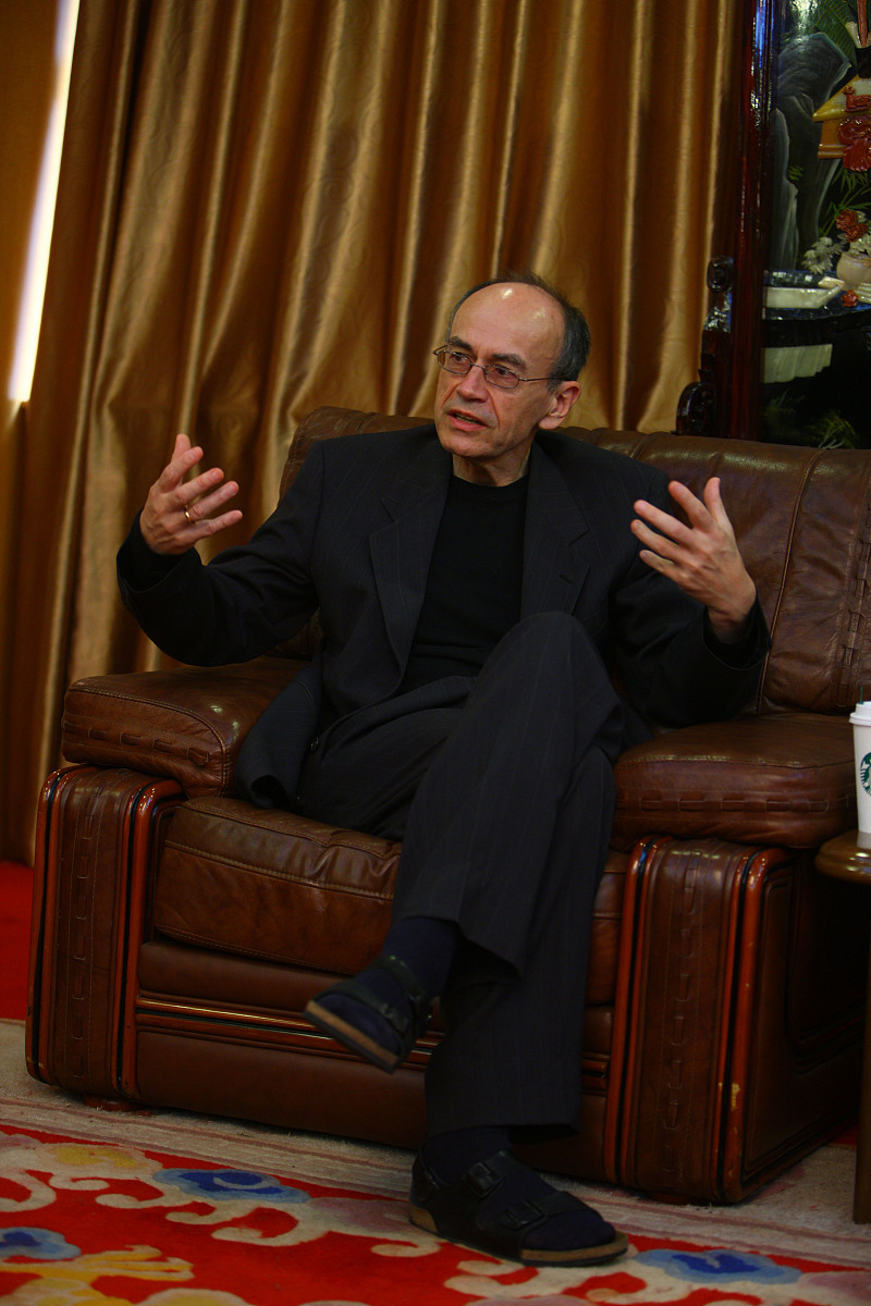 围绝经期综合征是什么？症状、病因、治疗方法全解析