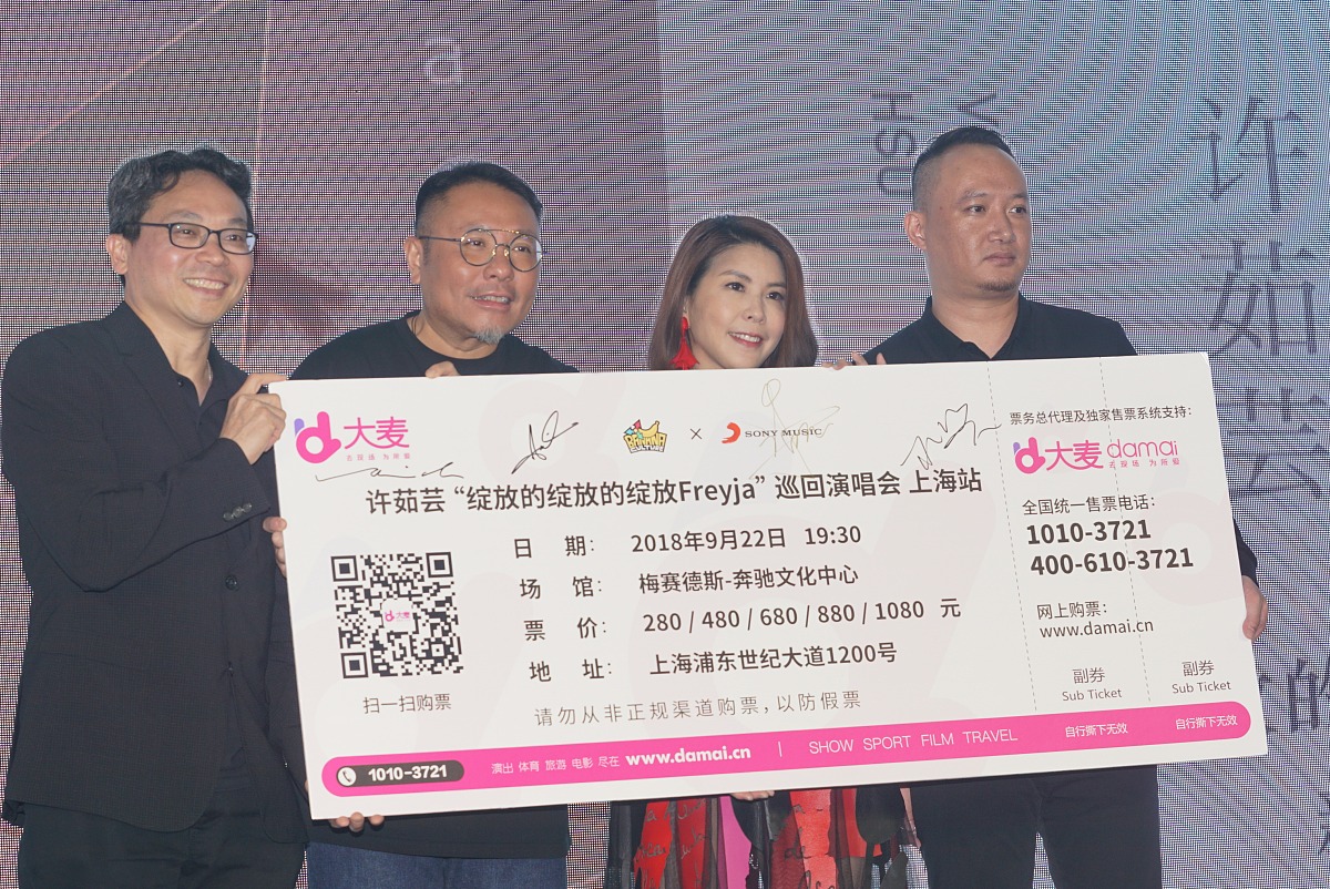 毕业论文致谢：感谢所有帮助我完成论文的人