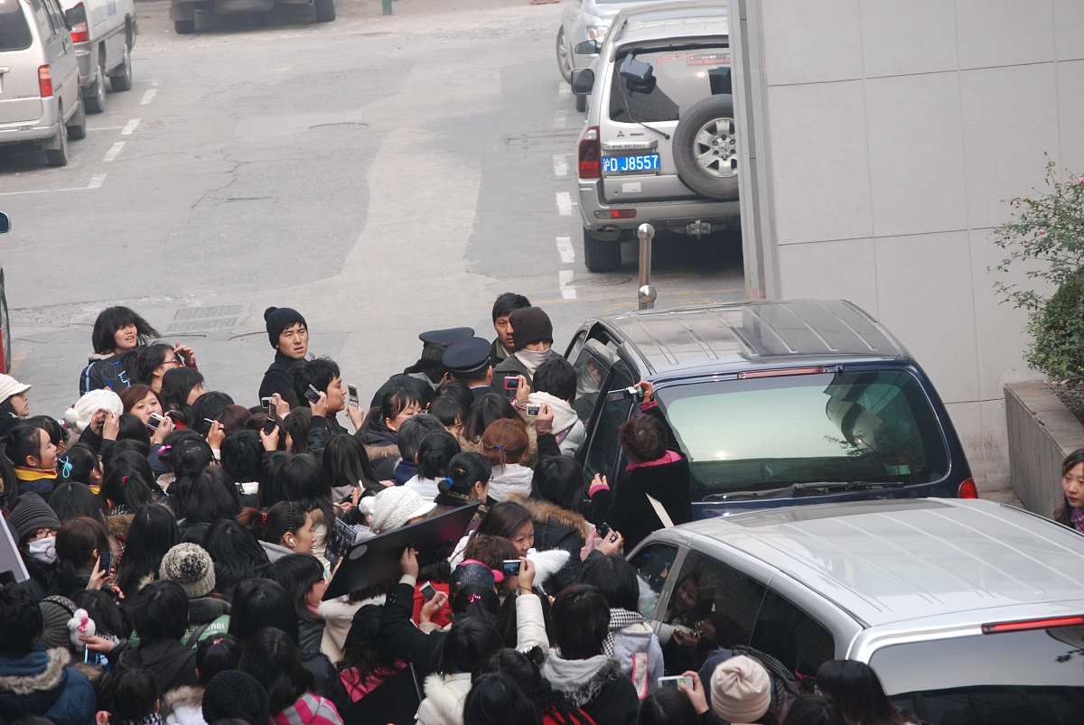 2009年1月9日讯,上海,人气组合sjm来上海录制春节节目.***_***+++_+++
