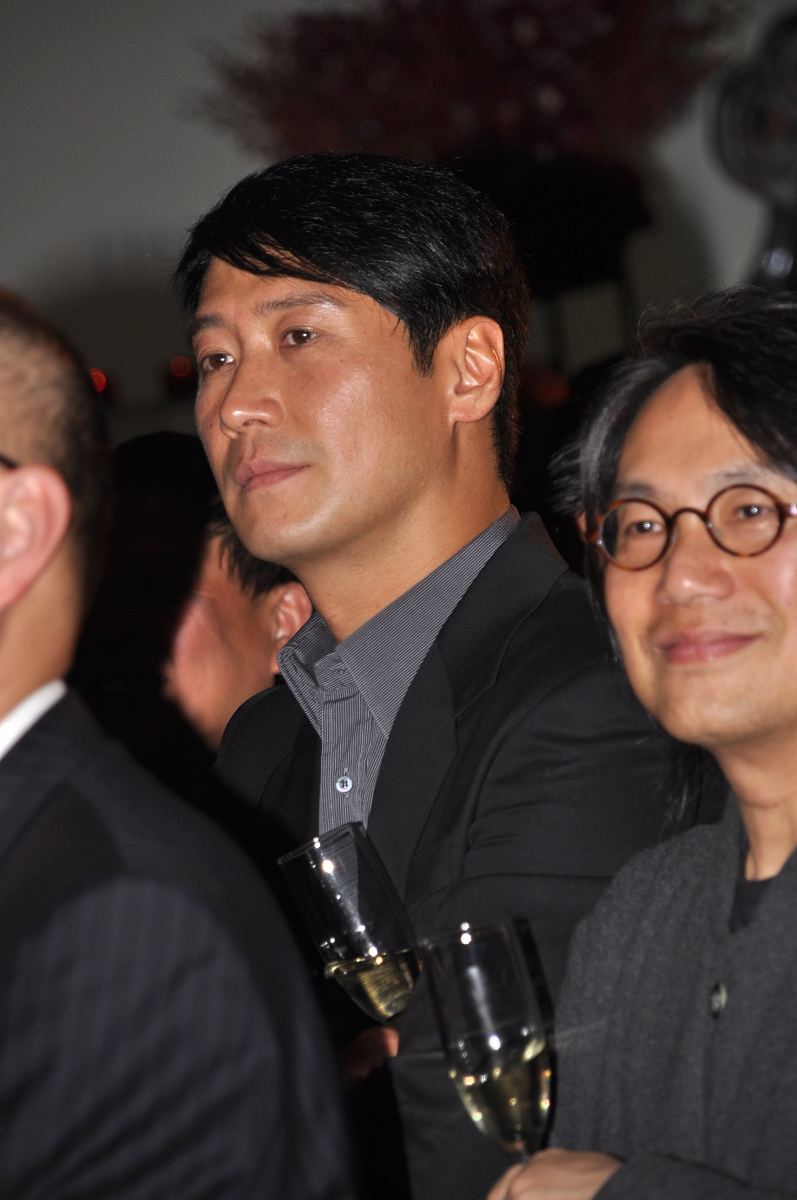 2010年3月18日,上海,某酒店的开业酒会.黎明+++_+++黎明,醉酒,热聊,内