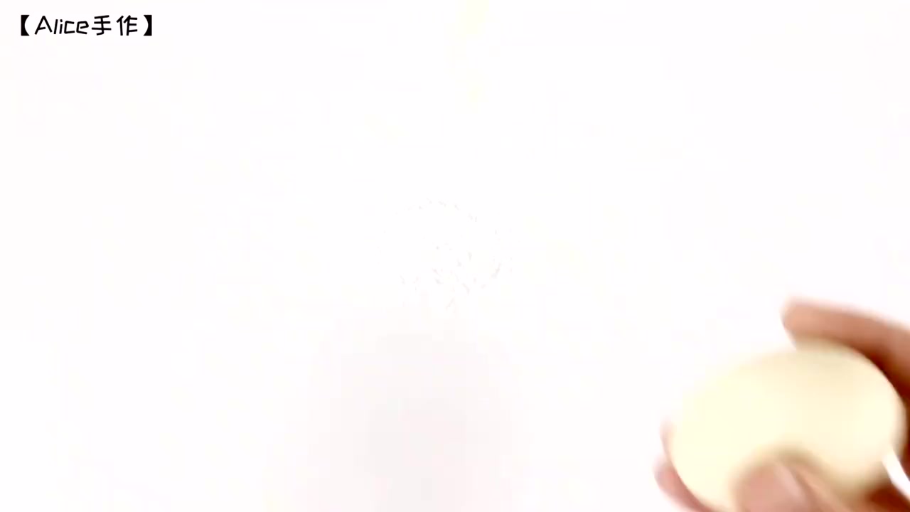 教你让鸡蛋立起来的2个小妙招,在小伙伴面前露一手吧,火速收藏