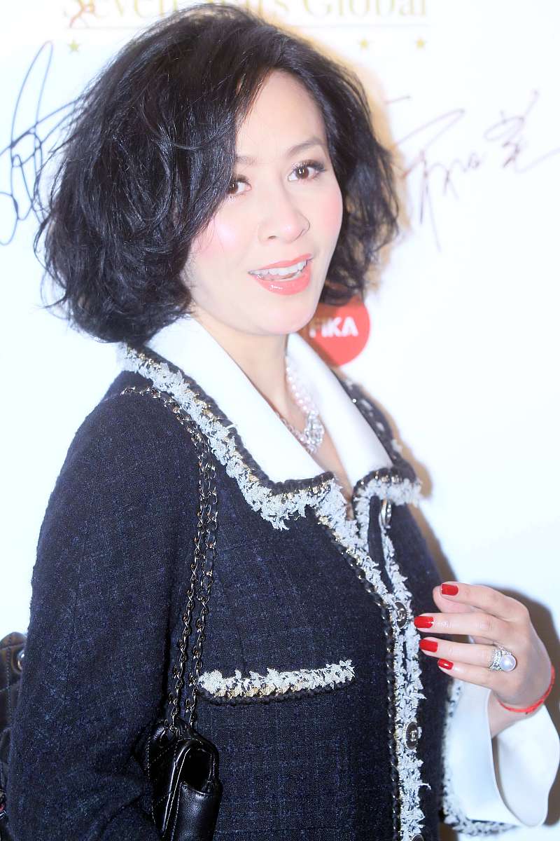 2011年11月3日讯,北京,阳光红岩投资集团旗下的七星环球娱乐集团在京