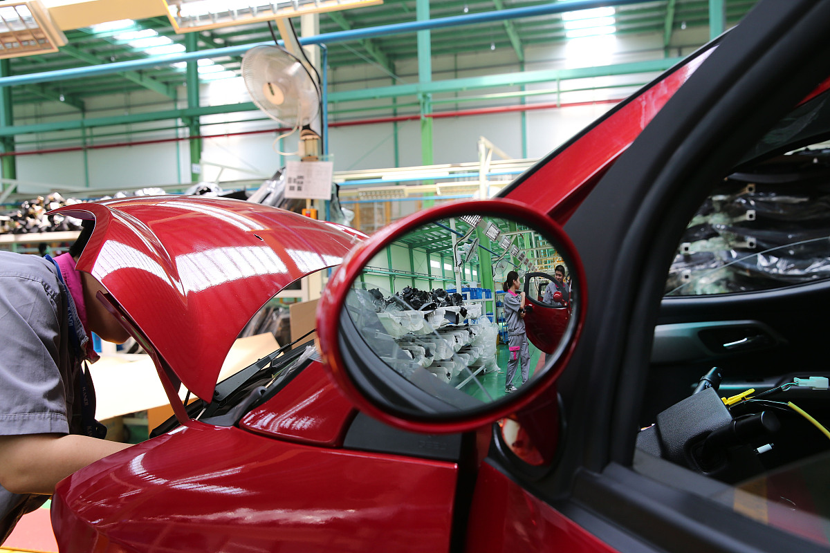 建筑施工现场安全管理体系不完善问题分析