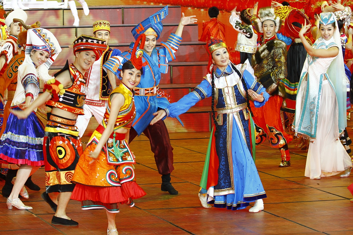 探秘鄂伦春舞蹈：感受来自兴安岭的艺术魅力