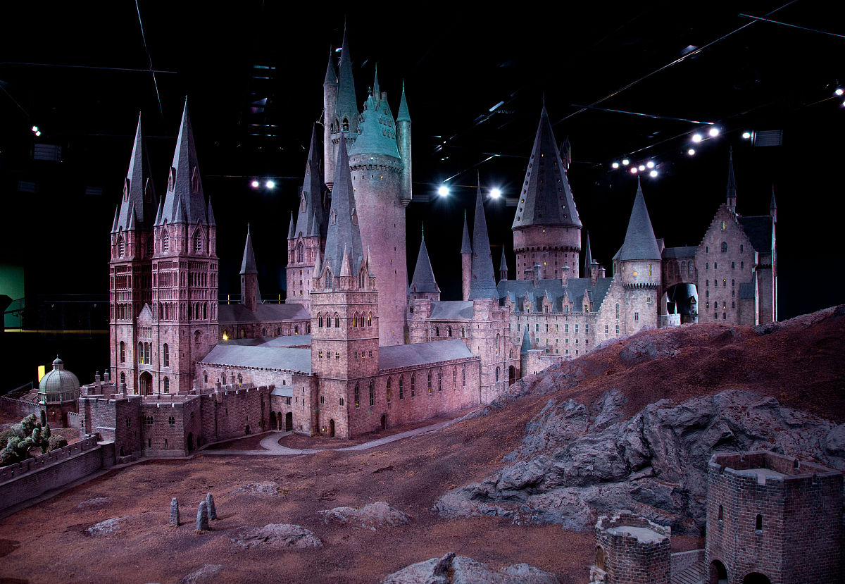 魔法学校在哪里呀