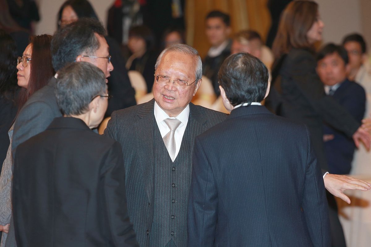 '如果我是戈尔巴乔夫：我对中国改革开放的评价' - 一场虚构的对话
