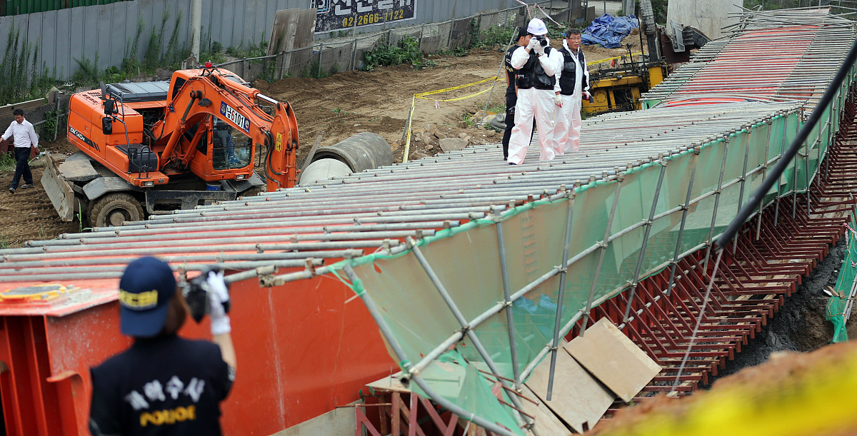 以无锡高架桥侧翻事故为背景写一篇工程伦理案例分析报告2000字