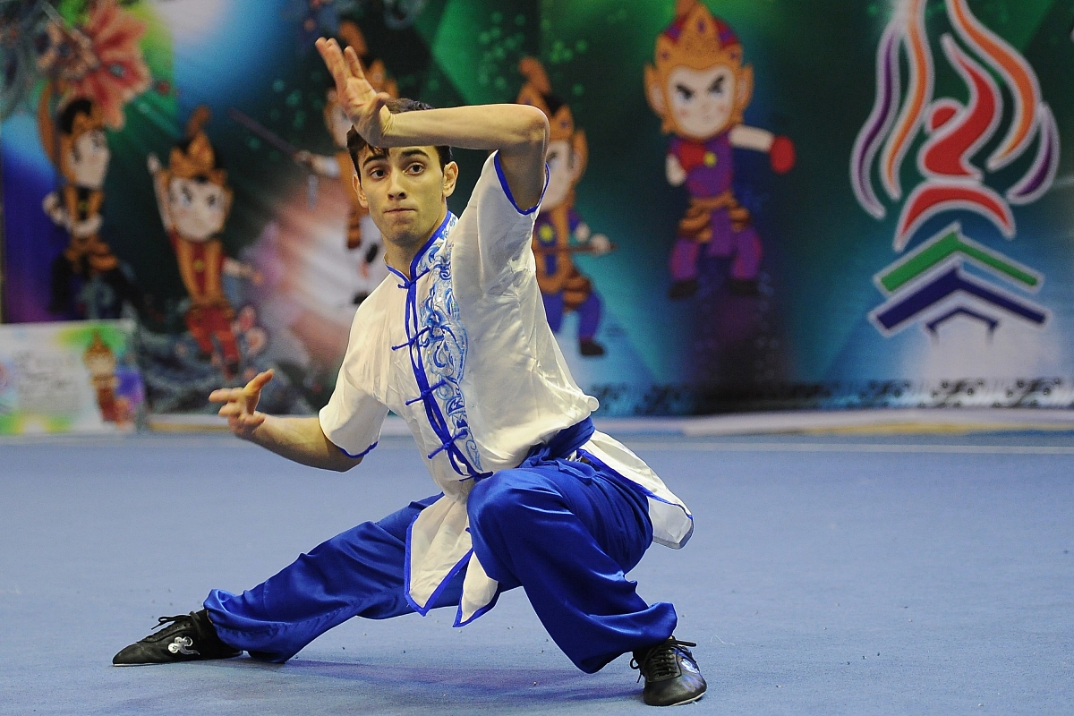 育龙高手手游：武侠世界，修炼成神