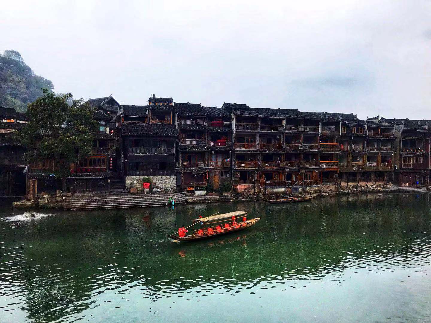 凤凰古城沈从文 baijiahao.baidu.com