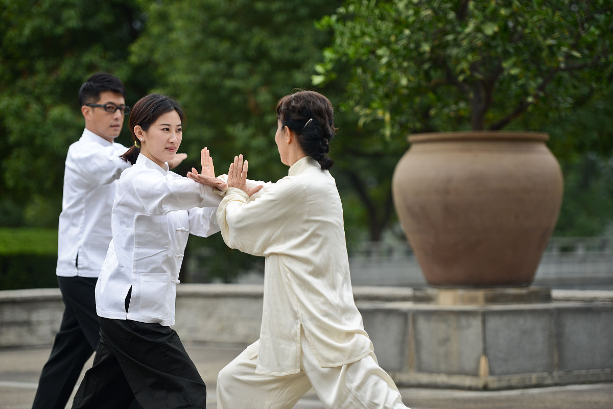 富阳学院招生办电话-2022联系方式