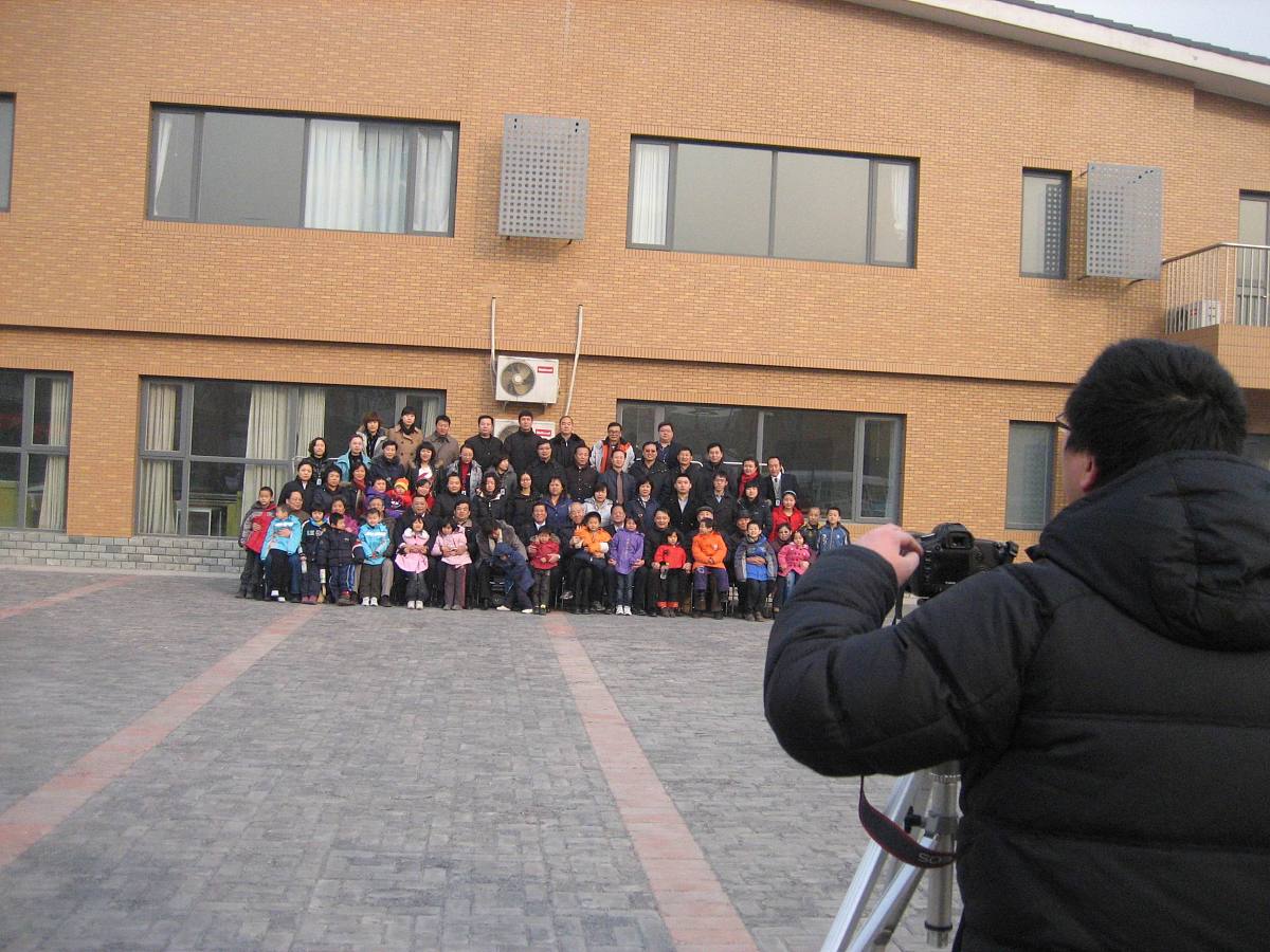 2010年2月2日上午,北京,国务院参事室,中央文史研究馆有关负责人向北