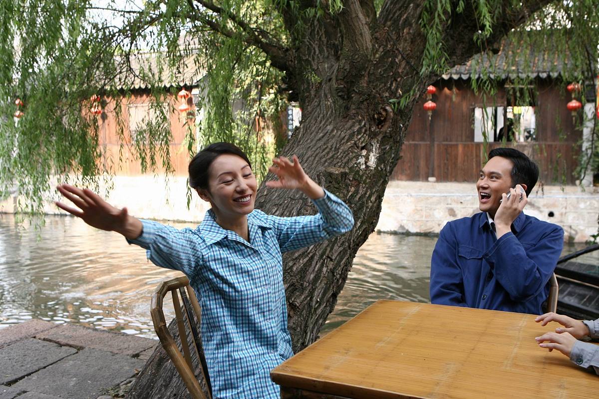 2006年9月26日,浙江,根据苏童同名小说改编的电视剧《红粉》近日正在