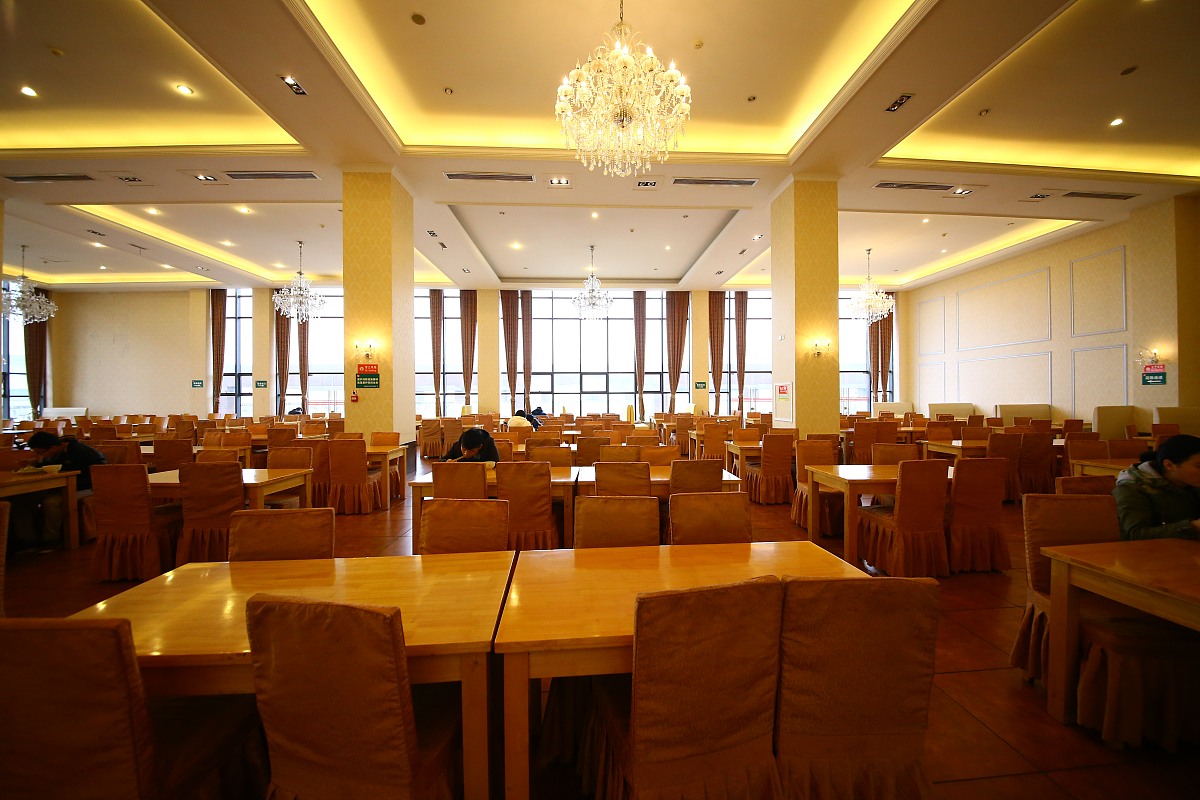 重庆市垫江县职业教育中心酒店服务与管理专业好就业吗