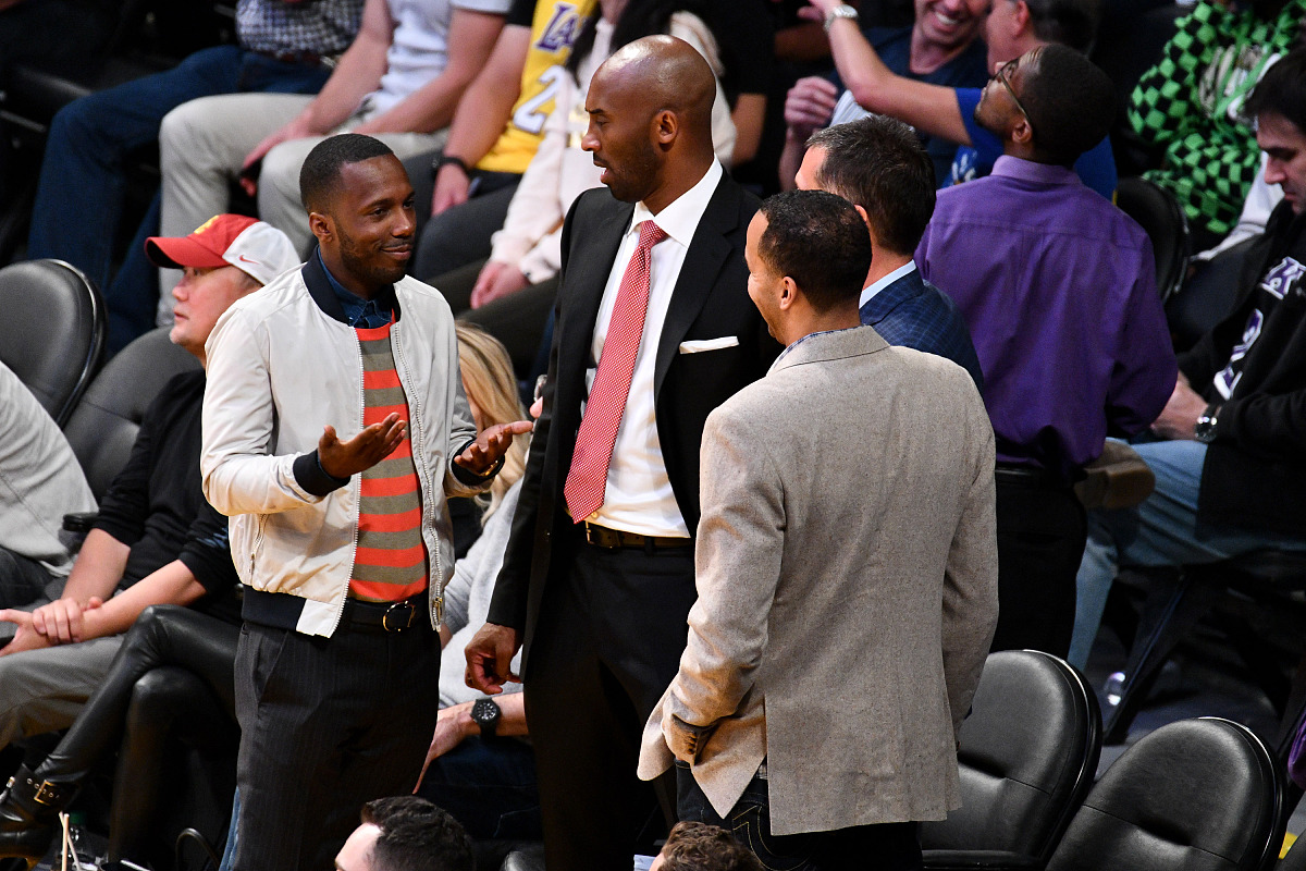 76人内讧爆发！哈登遭教练公开指责，恩比德出面调解，塔克打圆场