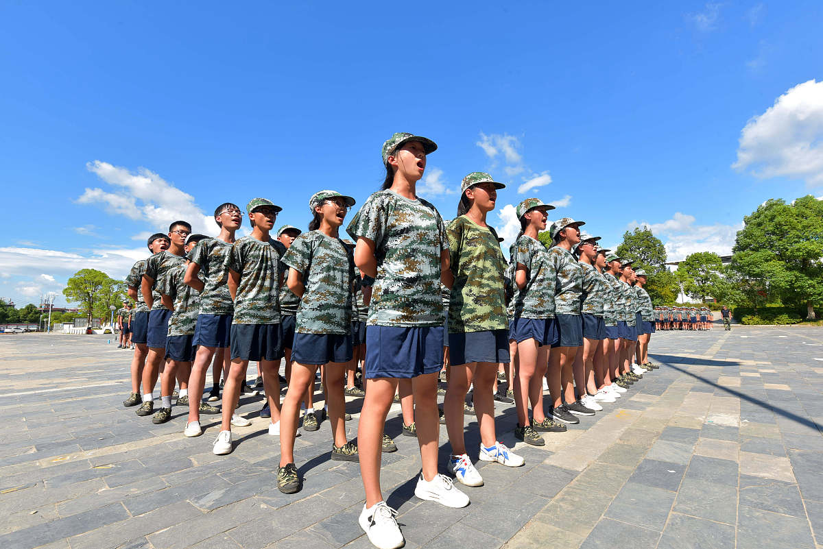 军训的回响：青春的赞歌，爱国的誓言