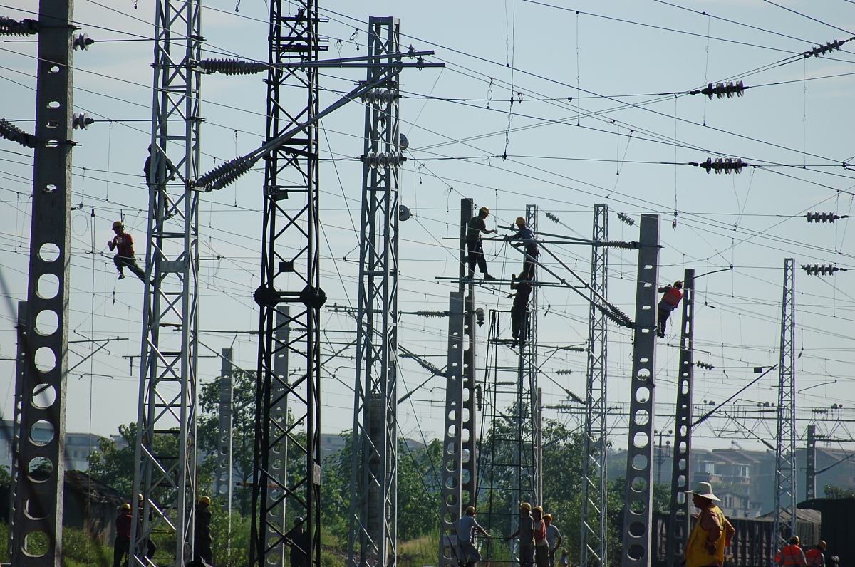 男生选择成都铁路学校学习什么专业好就业