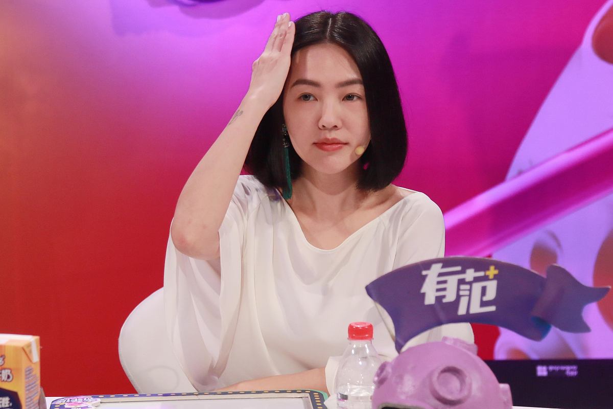 浅析电视节目《奇葩说》的创新、问题与对策