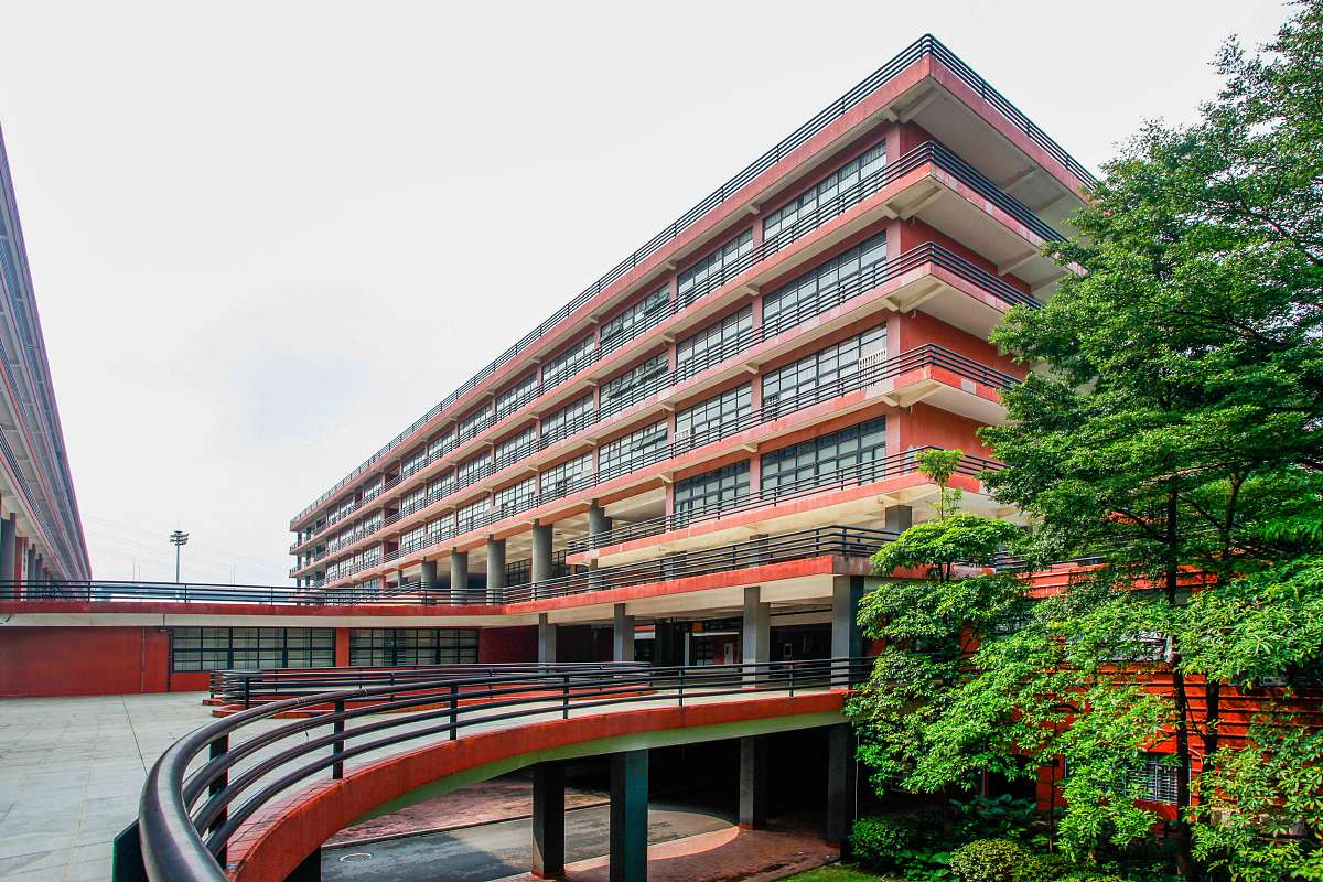 桂林师范高等专科学校工艺美术品设计专业怎么样？好就业吗？