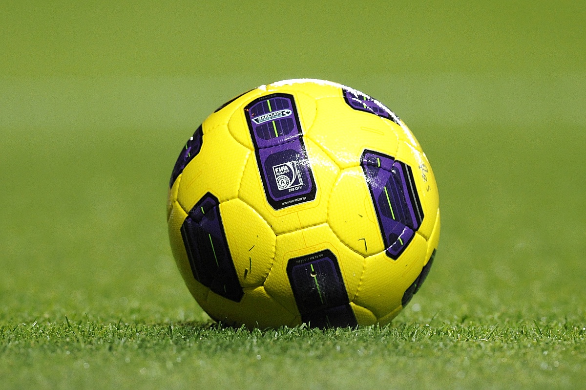 general view of the match ball.+++_+++足球,英超,切尔西,富勒姆,