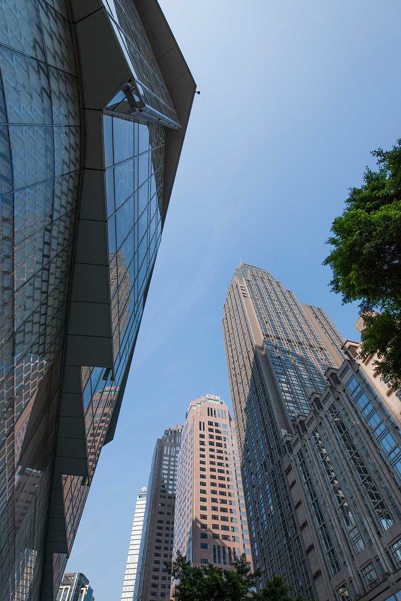 汽车行业论文提纲：历史、环境、技术与未来