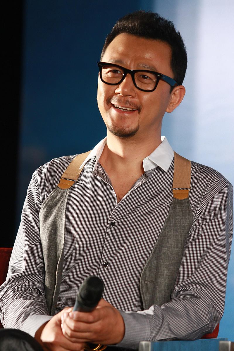 2010年7月22日,北京,电影《万有引力》关机仪式.***_***郭涛+++_+++万
