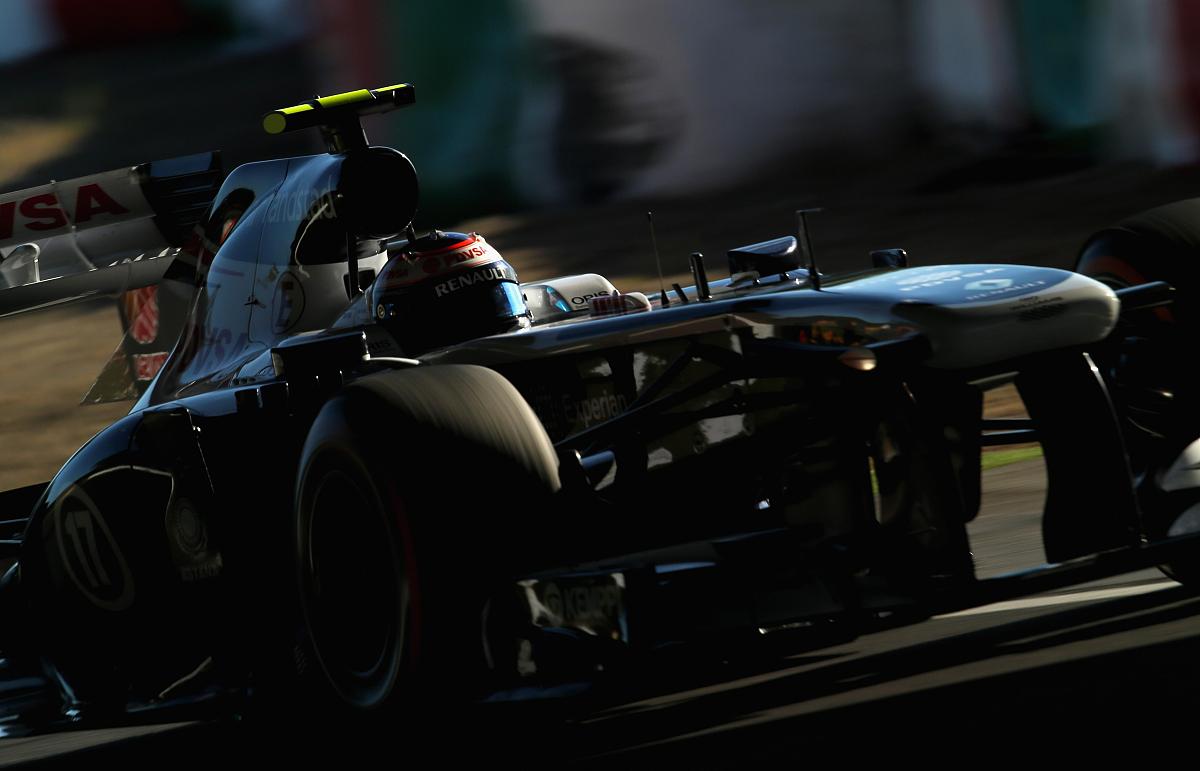 日本語会話練習：友達をコンサートに誘う