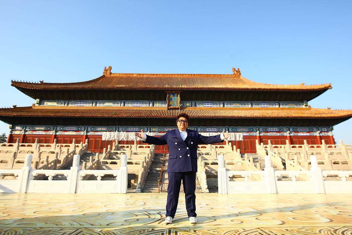 2011年10月17日,北京,韩红2012美丽新世界演唱会新闻发布会在太庙举行