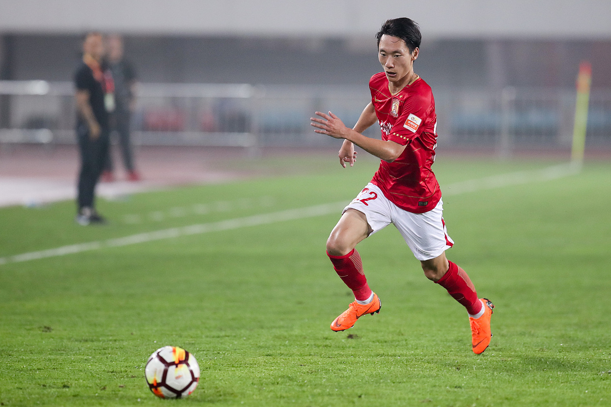 2018中超第8轮:广州恒大淘宝1-0江苏苏宁 于汉超献绝杀