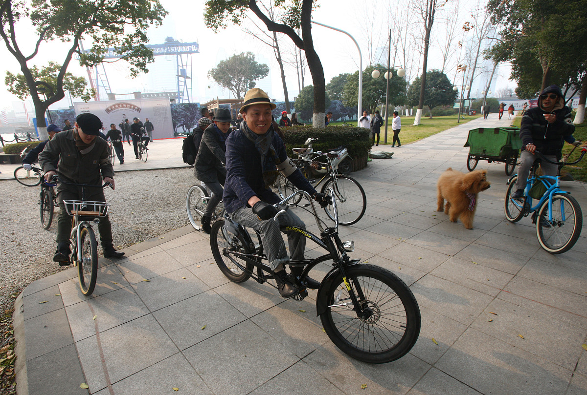 成都市铁路运输学校高速铁路对于经济和环境的意