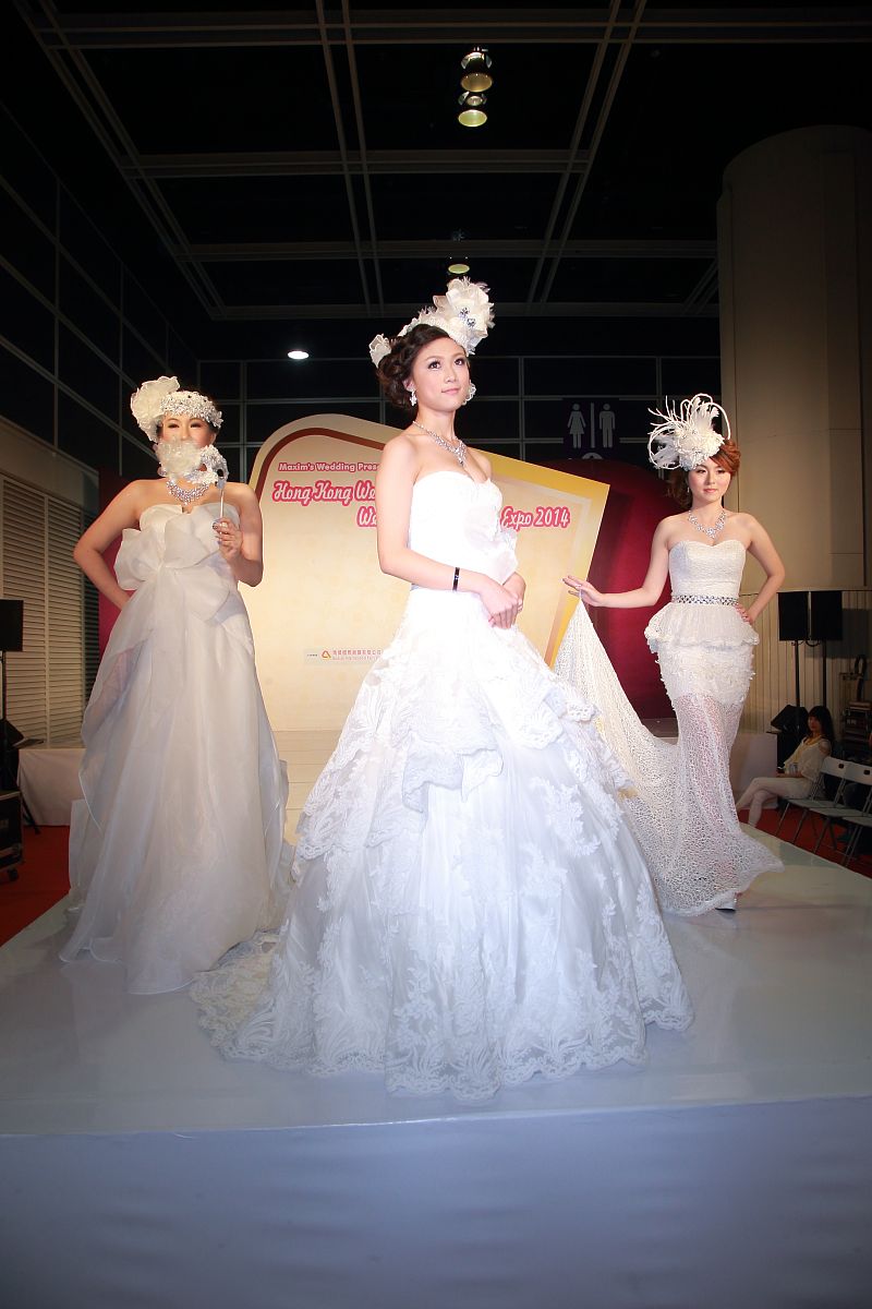 盈通花嫁 - 专业婚纱摄影品牌，打造独特难忘婚纱照